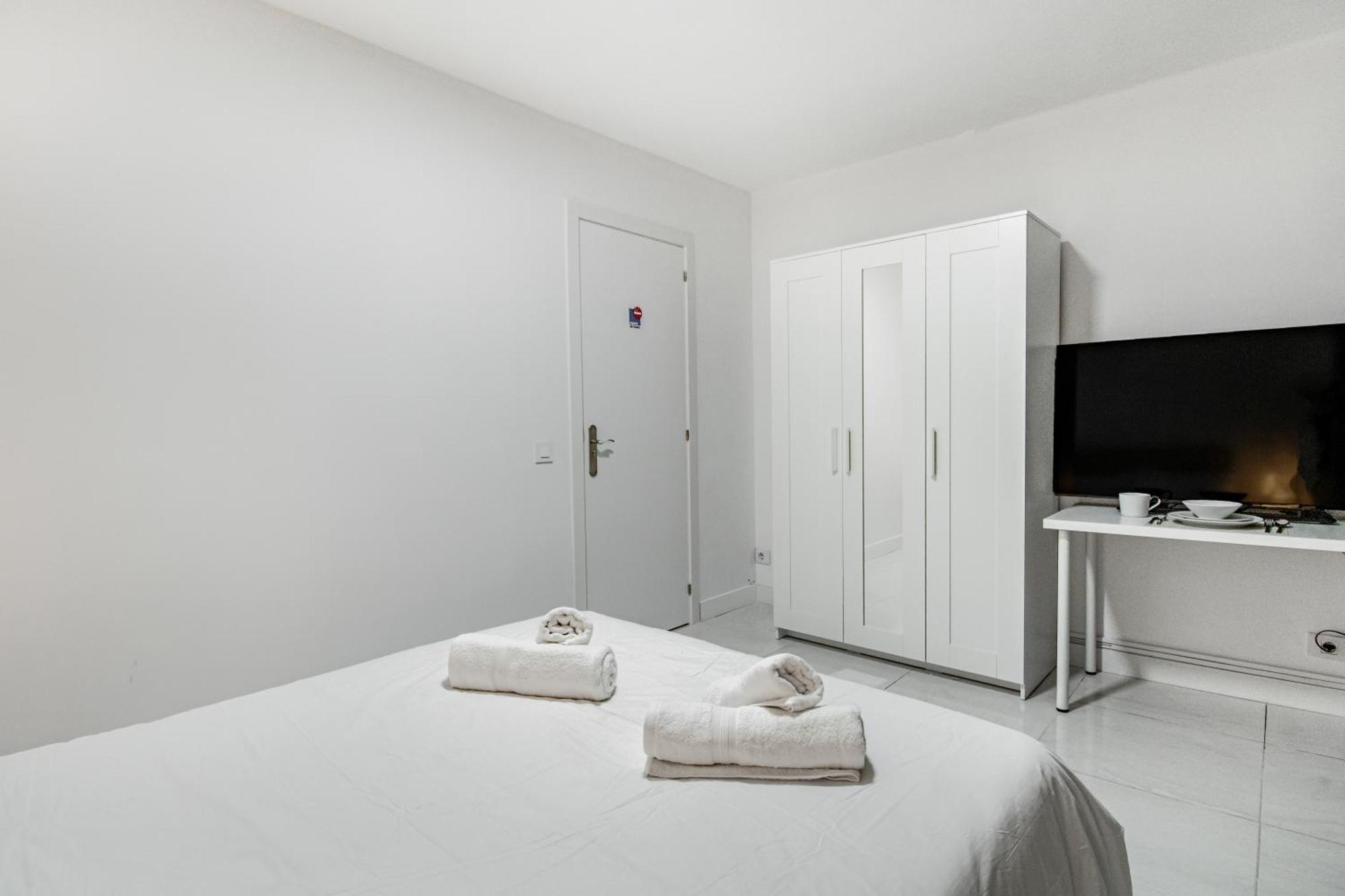 Las Palmas Comfort Rooms Exterior photo