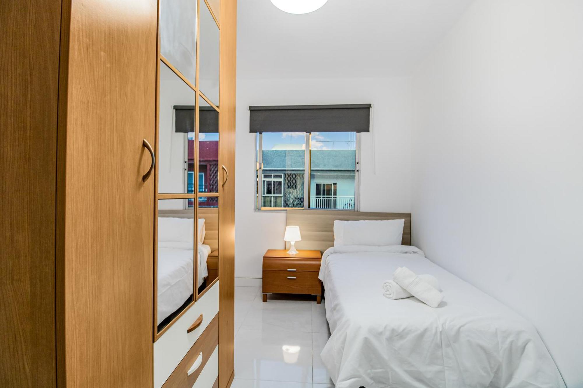 Las Palmas Comfort Rooms Exterior photo